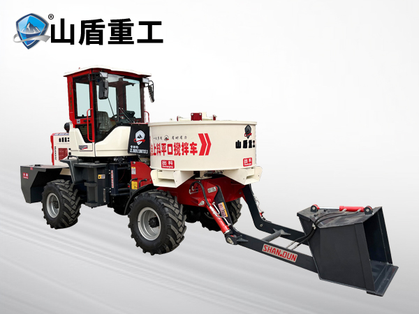 自上料攪拌車的設計特點和創(chuàng)新之處